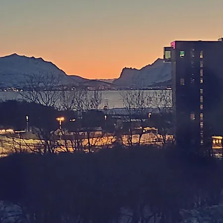 Small Cozy 3 Bed * Tromso