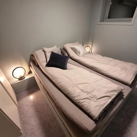Apartment Small Cozy 3 Bed *