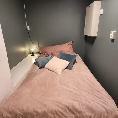 Small Cozy 3 Bed דירה טרומסה