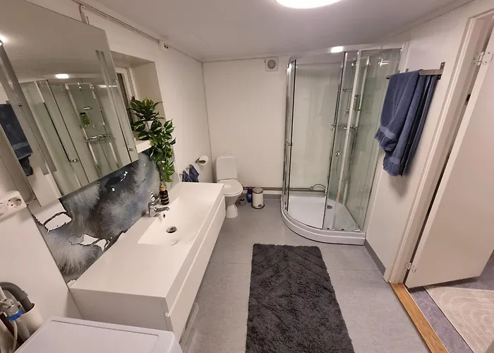 Small Cozy 3 Bed Appartement
