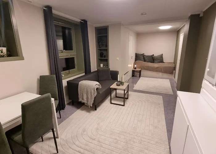 Small Cozy 3 Bed